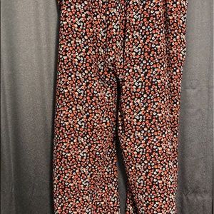 Torrid Size 4 Breezy Floral Pants with Shorts